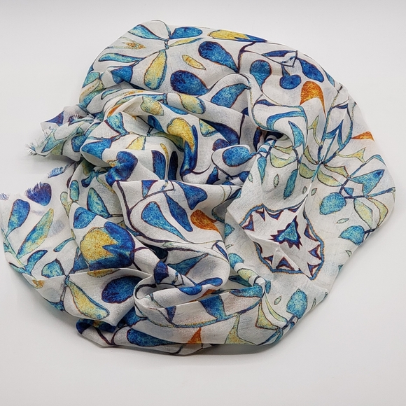 AVYA Scarf Mandala Pattern - Picture 6 of 9